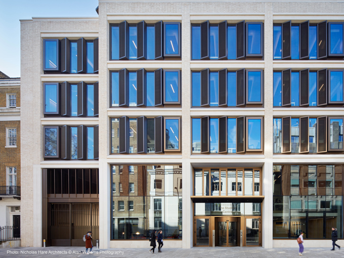 UCL Student Center Außenfassade