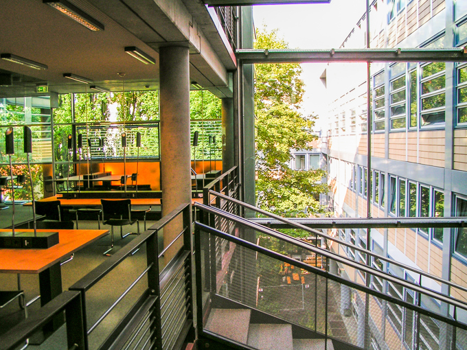 Zentralbibliothek Recht, Universität Hamburg