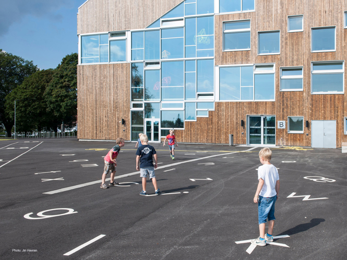 Mesterfjellet Skole - Schulhof