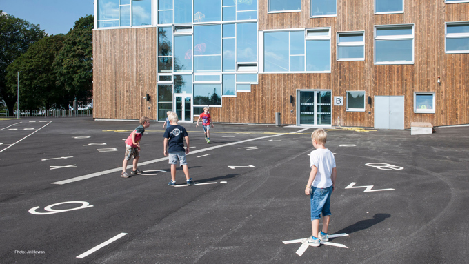 Mesterfjellet Skole - Schulhof